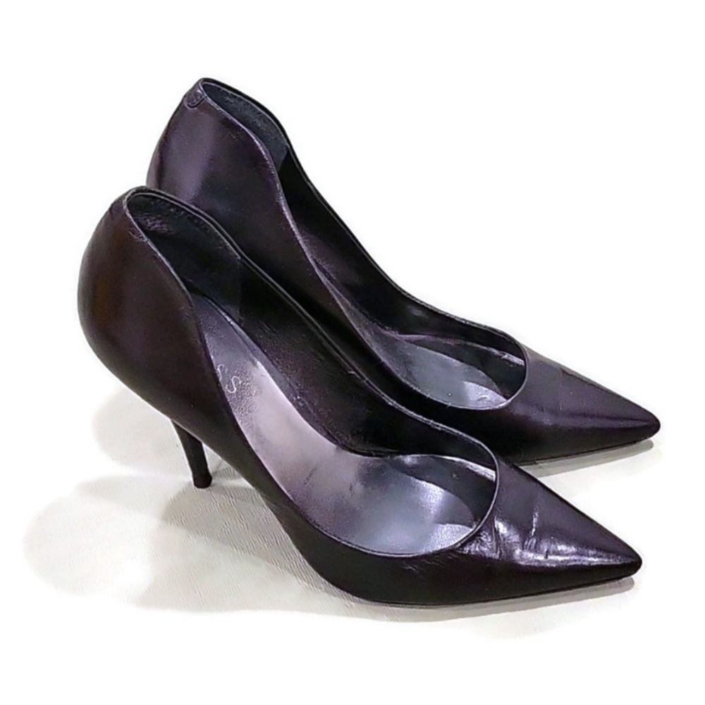 Guess Pumps size 8